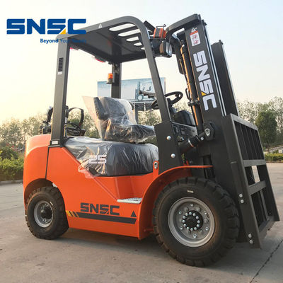 FL25 LPG Gas Forklift Giappone Nissan K25 LPG Forklift SNSC