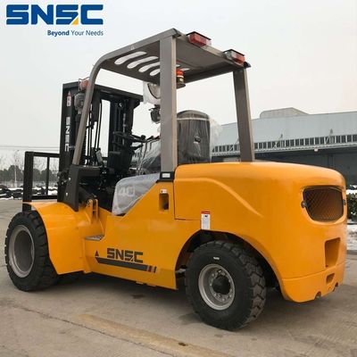 3000 mm-7000 mm Altezza di sollevamento Camioni elevatori a forchetta diesel 4000 kg