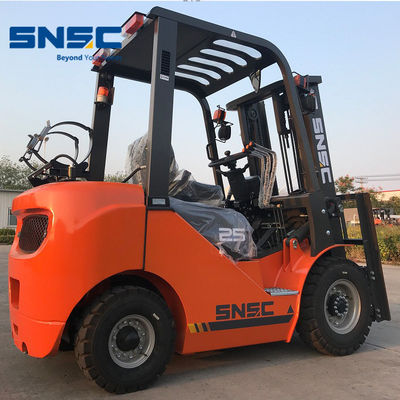 FL25 LPG Gas Forklift Giappone Nissan K25 LPG Forklift SNSC