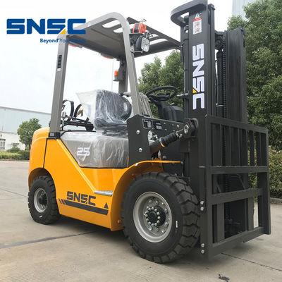 FL25 LPG Gas Forklift Giappone Nissan K25 LPG Forklift SNSC