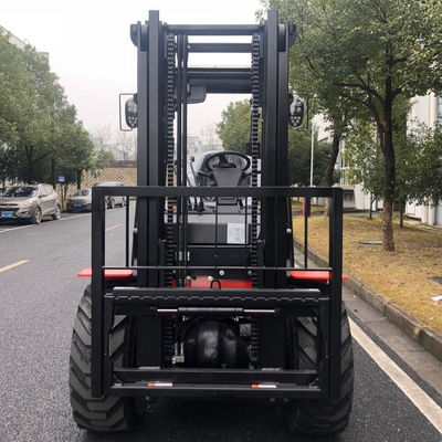 3.5 tonnellate di carrelli elevatori 4x4 Piccolo carrello elevatore per terreni accidentati FD35 Motore diesel