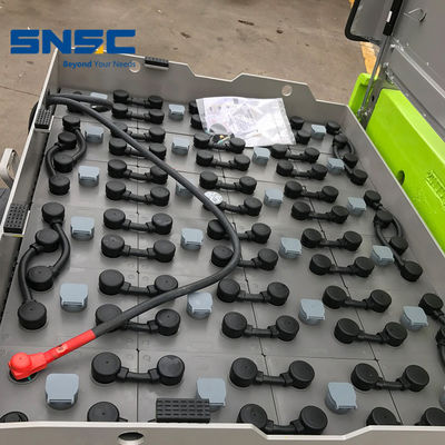 2 tonnellate e 2,5 tonnellate di carrelli elevatori elettrici 4 Pviots