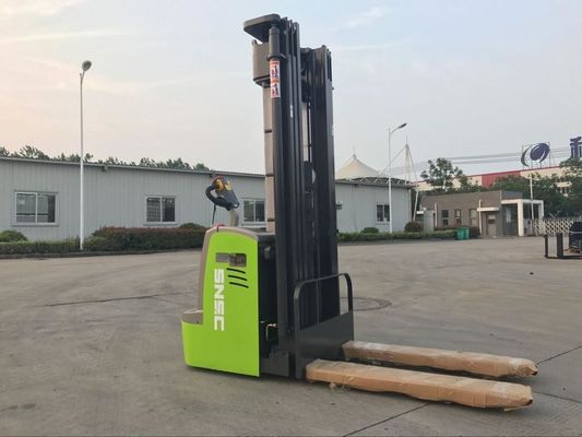 Stacker di pallet alimentato da magazzino 2 tonnellate